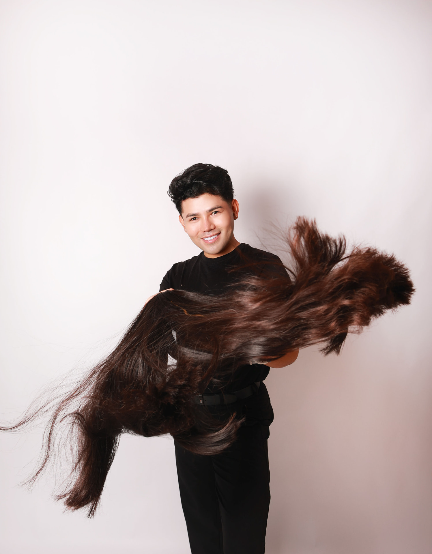 Jimmy con extensión de cabello natural